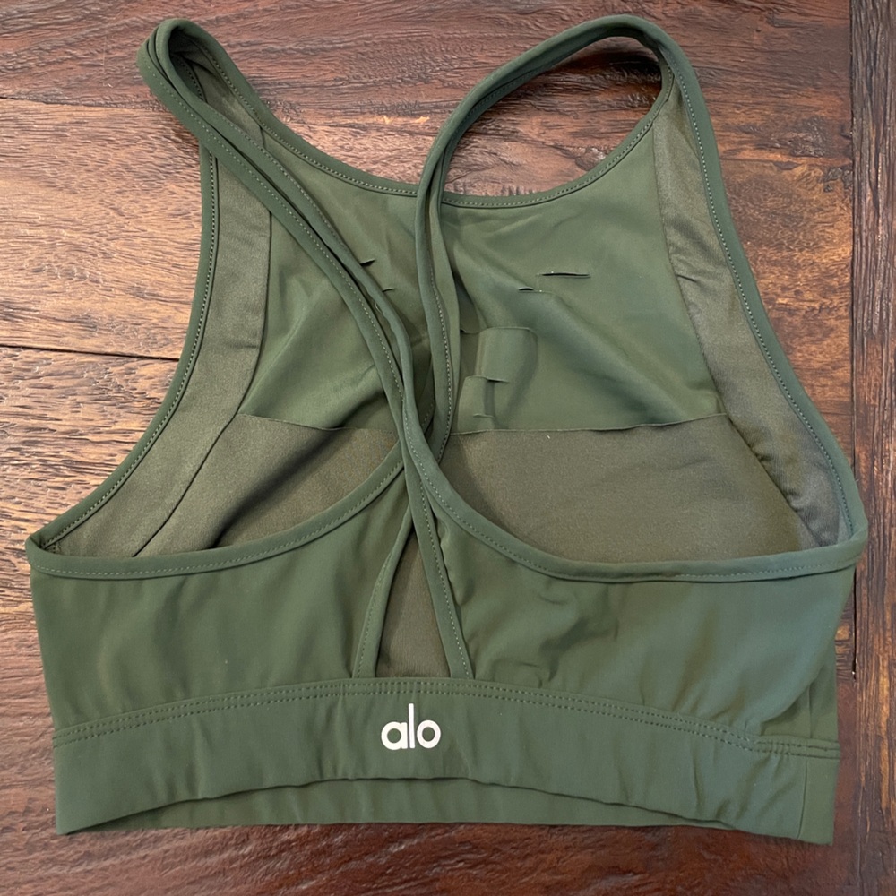 Alo Yoga Ripped Warrior Sports Bra. Hunter Green. Size Small - Picture 2 of 3